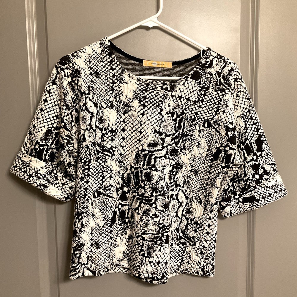 Cuffed Sleeve Dress Top